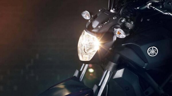 Yamaha MT-07 2014 headlight