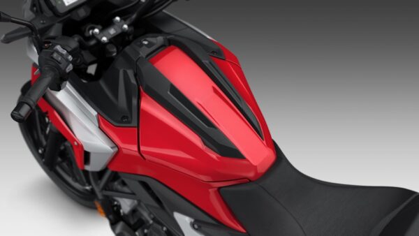 Honda NC750X 2021 storage