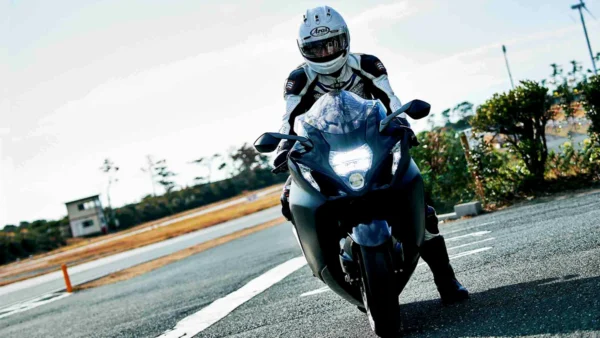 Suzuki Hayabusa 2021 headlight