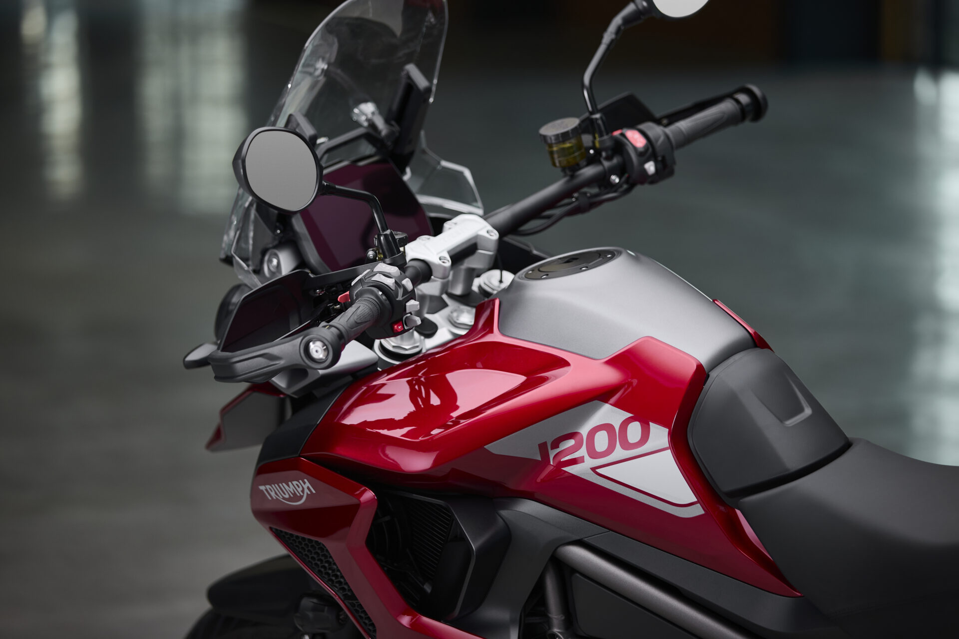 Triumph Tiger 1200 GT Pro 2022 Specs and ergonomics