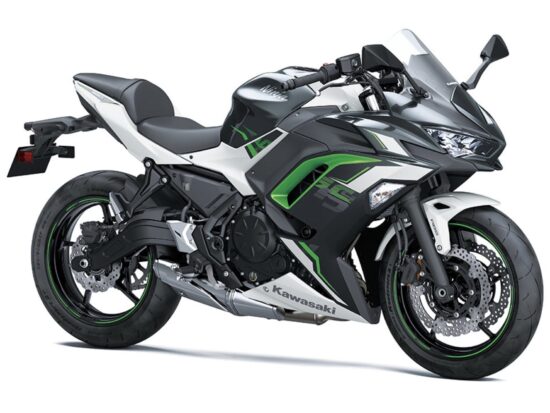 Kawasaki Ninja 650 2022 front