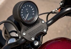 Harley-Davidson Iron 883 dashboard