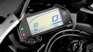 Yamaha R3 2019 dashboard