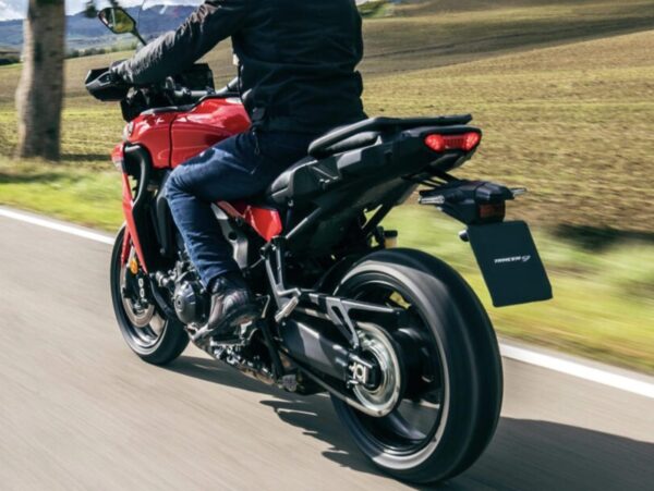 Yamaha Tracer 9 2023 Redline back