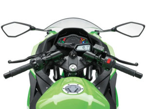 Kawasaki Ninja 300 2017 dashboard cockpit