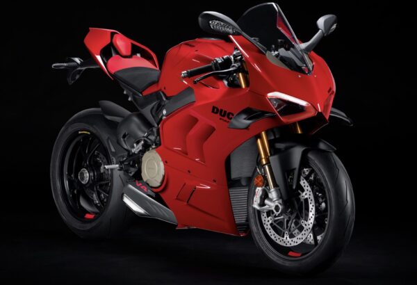 Ducati Panigale V4 S 2023 front2