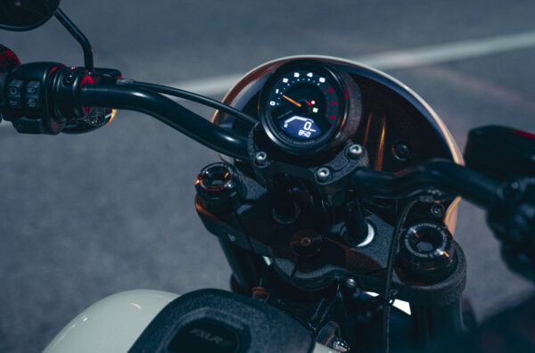 Harley-Davidson Low Rider S 2023 dashboard
