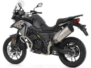 Voge 650DS 2022 black back