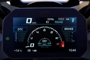 BMW S 1000 XR 2020 dashboard