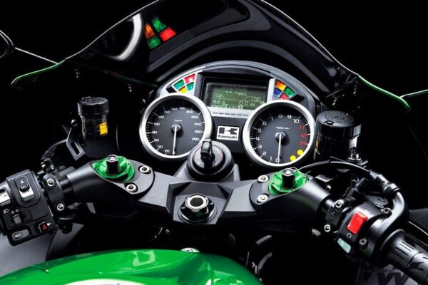 Kawasaki ZX-14R 2023 dashboard