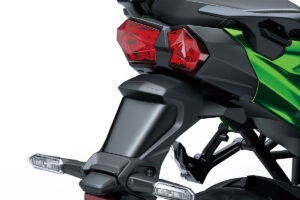 Kawasaki Ninja H2 SX 2022 back