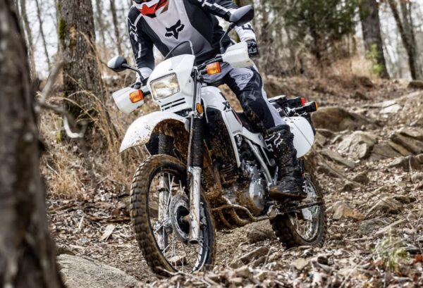 Honda XR650L 2023 front