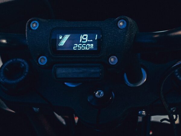 Harley-Davidson Low Rider ST 2023 dashboard