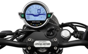 Moto Guzzi V7 Special Edition 2023 dashboard