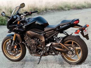 Yamaha FZ1-S Fazer 2015 back