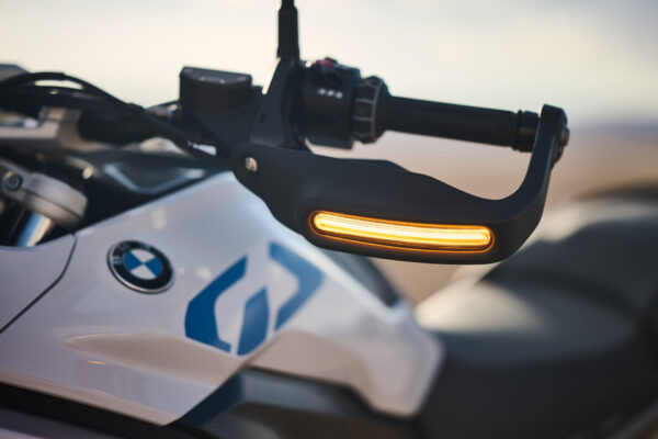 BMW R 1300 GS 2024 LED indicator front