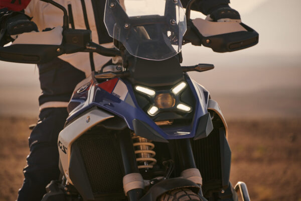 BMW R 1300 GS 2024 headlight
