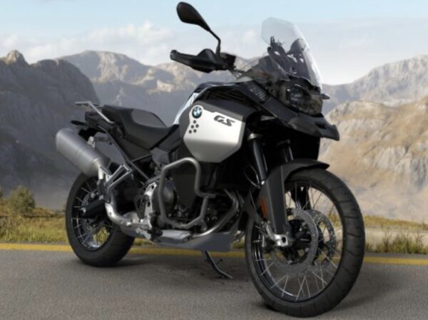 BMW F 900 GS Adventure 2024 front
