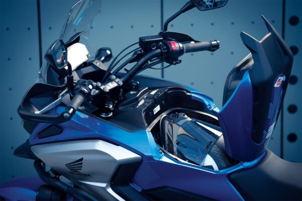 Honda NC750X 2018 storage compartment