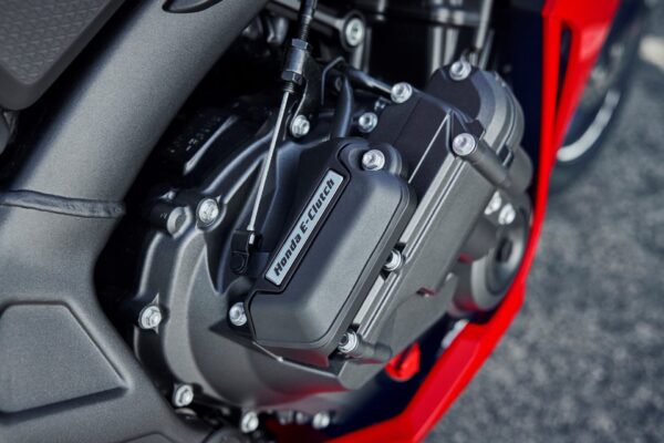 Honda CBR650R 2024 e-clutch