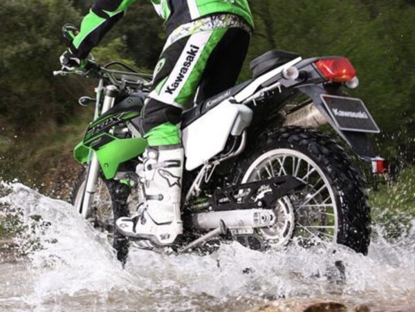Kawasaki KLX250 2016 back