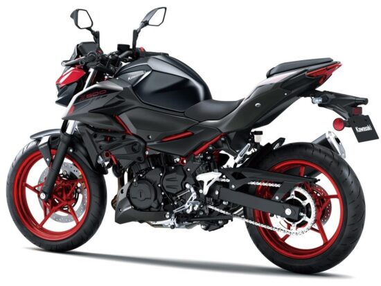 Kawasaki Z500 SE 2024 back