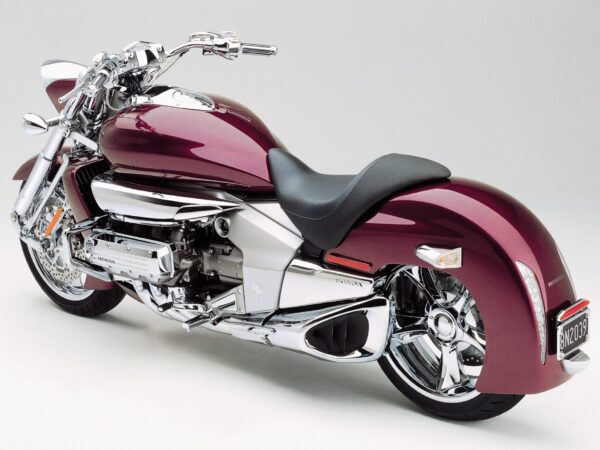 Honda Rune 2004 red pink back