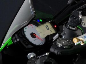 Kawasaki ZX-6R 2015 dashboard