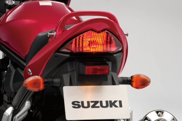 Suzuki GSF1250S Bandit 1250S 2015 red back