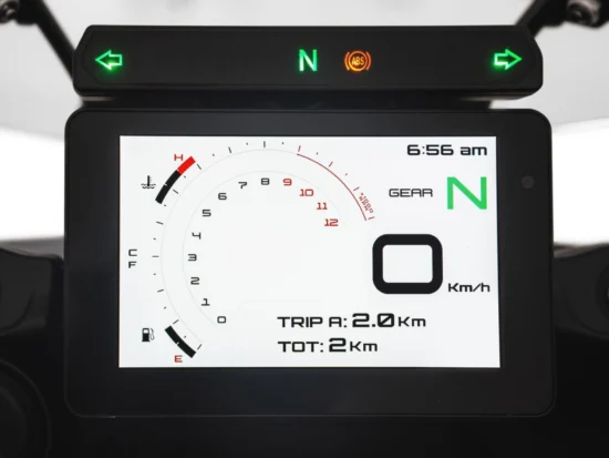 もっち様確認 Benelli TRK 702X (2023+) - Specs and ergonomics