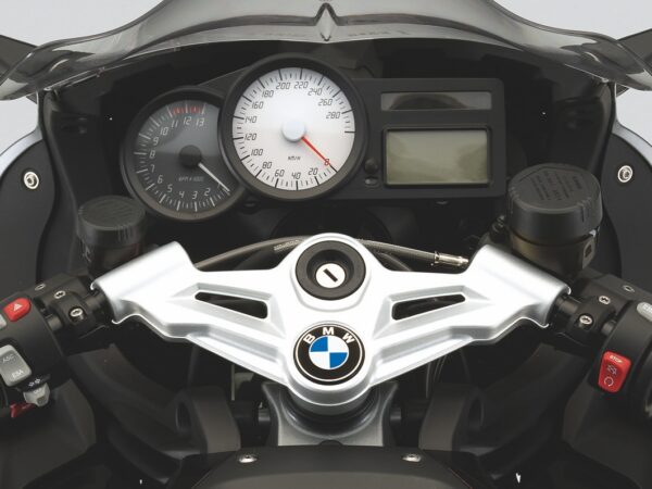 BMW K 1300 S 2009 dashboard