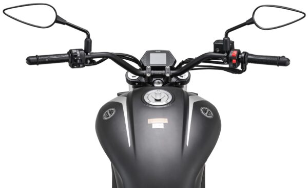 Benelli 502C 2024 Matt Black cockpit