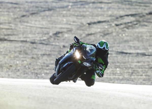 Kawasaki Ninja ZX-10R SE 2018 headlight
