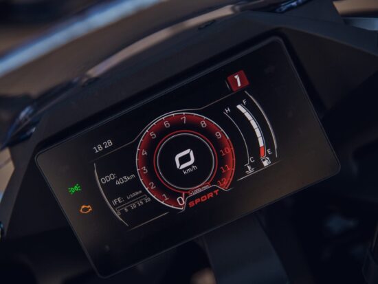 CFMoto 300SR 2023 dashboard