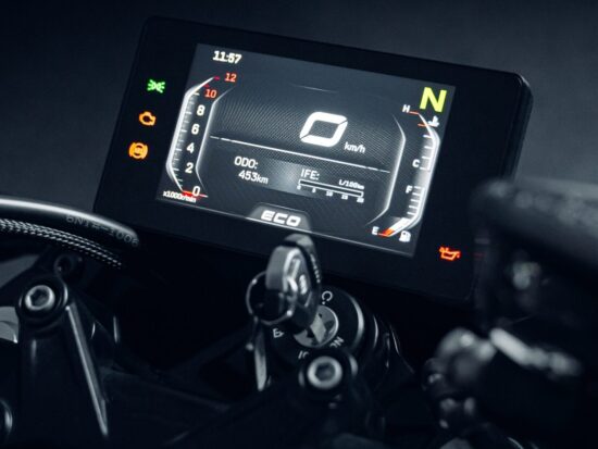 CFMoto 650NK 2023 dashboard