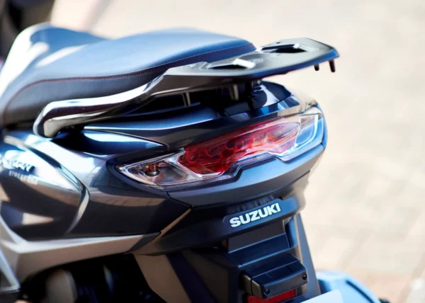 Suzuki Burgman Street 125EX 2023 taillight