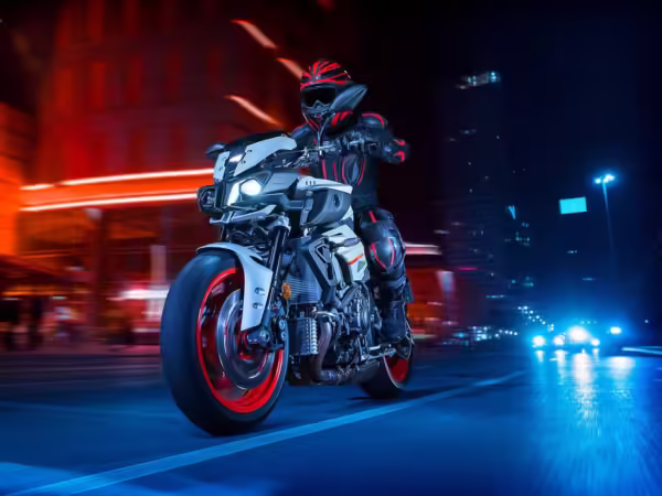 Yamaha MT-10 2020 headlight2