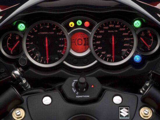 Suzuki GSX1300R Hayabusa 2010 dashboard