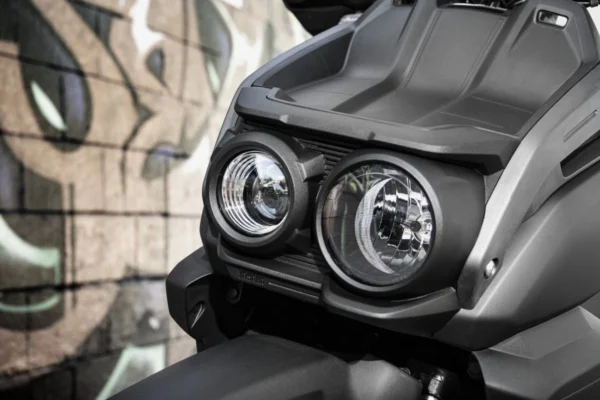 Yamaha Zuma 125 2024 headlight