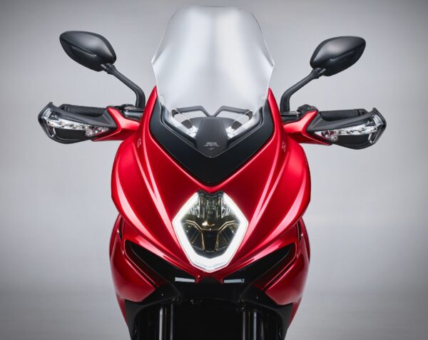 MV Agusta Turismo Veloce R 2023 Metallic Madness Red Metallic Carbon Black headlight