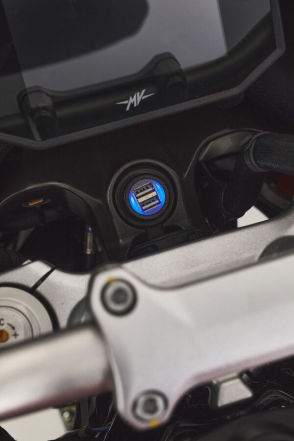 MV Agusta Turismo Veloce R 2023 USB ports