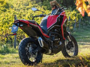 Moto Morini X-Cape 2022 Red Passion back