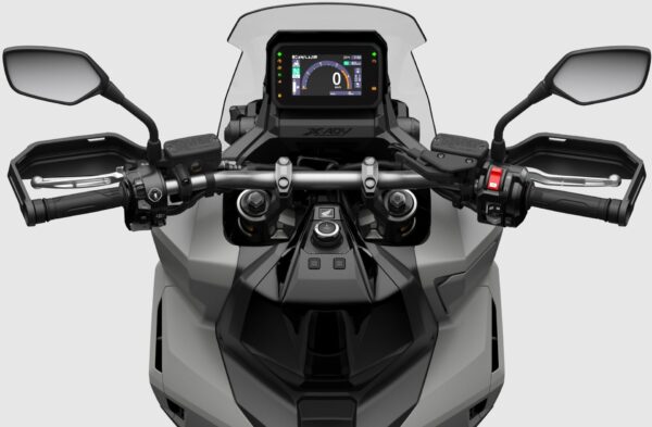Honda X-ADV 2025 Matte Deep Mud Gray cockpit