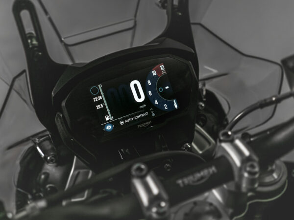 Triumph Tiger 800 XCx 2018 green dashboard
