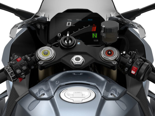 BMW S 1000 RR 2025 Bluestone Metallic cockpit