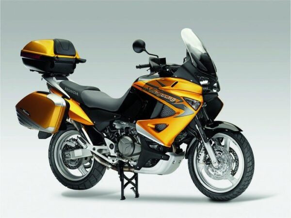 Honda XL1000V Varadero 2009 front accessorized