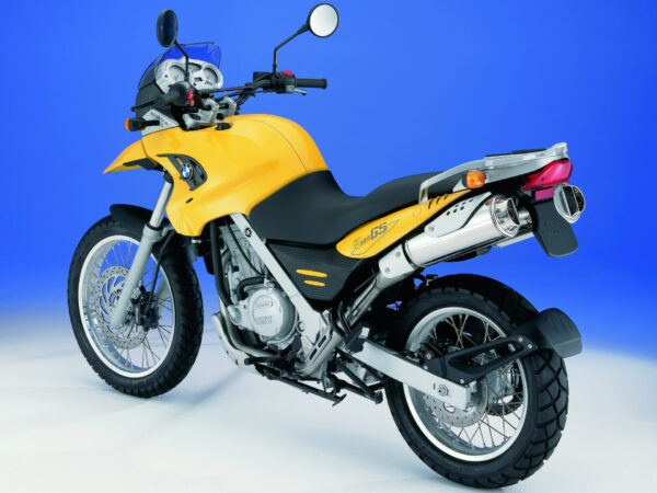 BMW F 650 GS 2004 yellow back