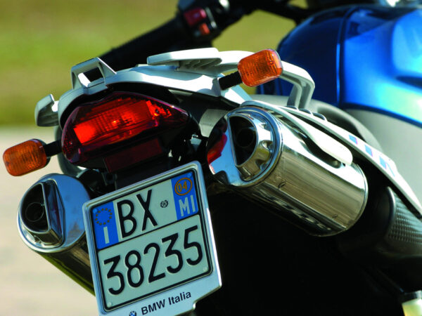 BMW F 650 GS Dakar 2004 silver blue taillight