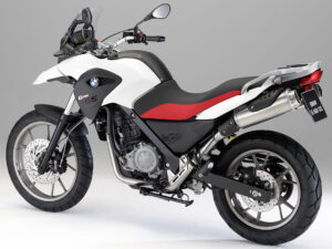 BMW G 650 GS 2011 Aura White back