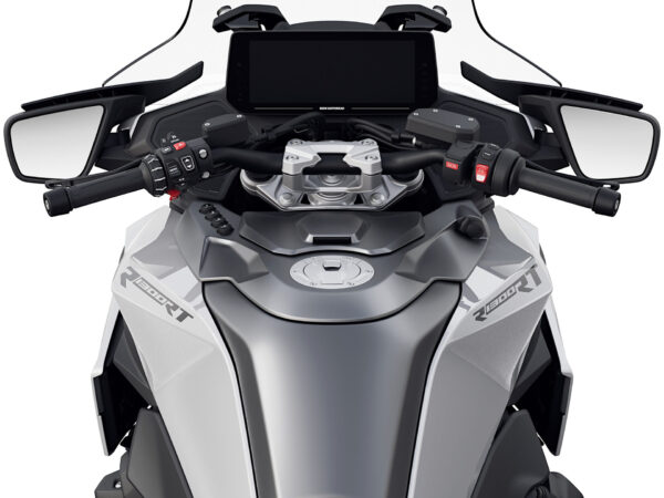 BMW R 1300 RT 2025 Basic Alpine White 3 cockpit
